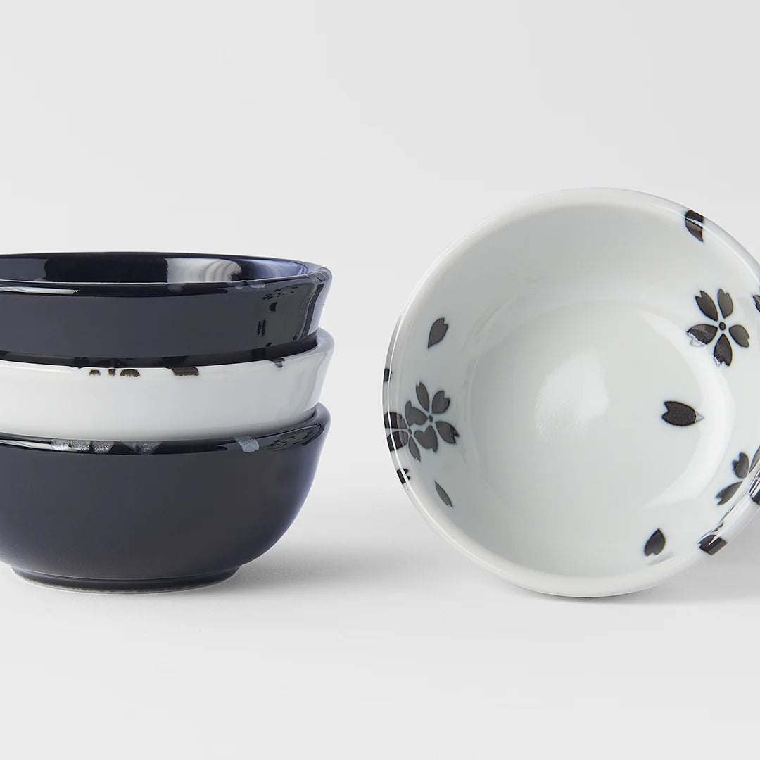 Naibu - Black & White Sakura Sauce Dish Set