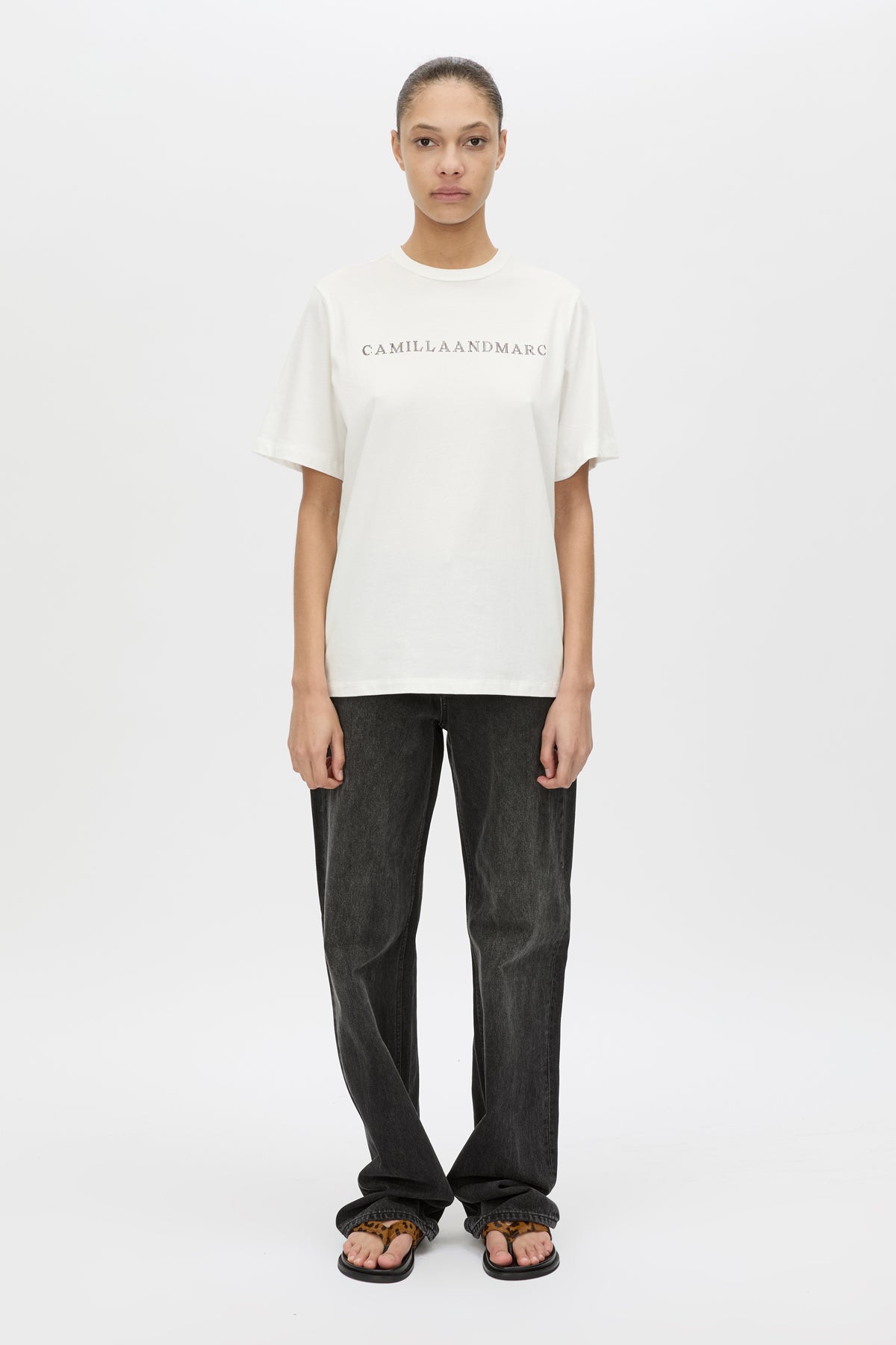 Camilla & Marc - Athea Tee