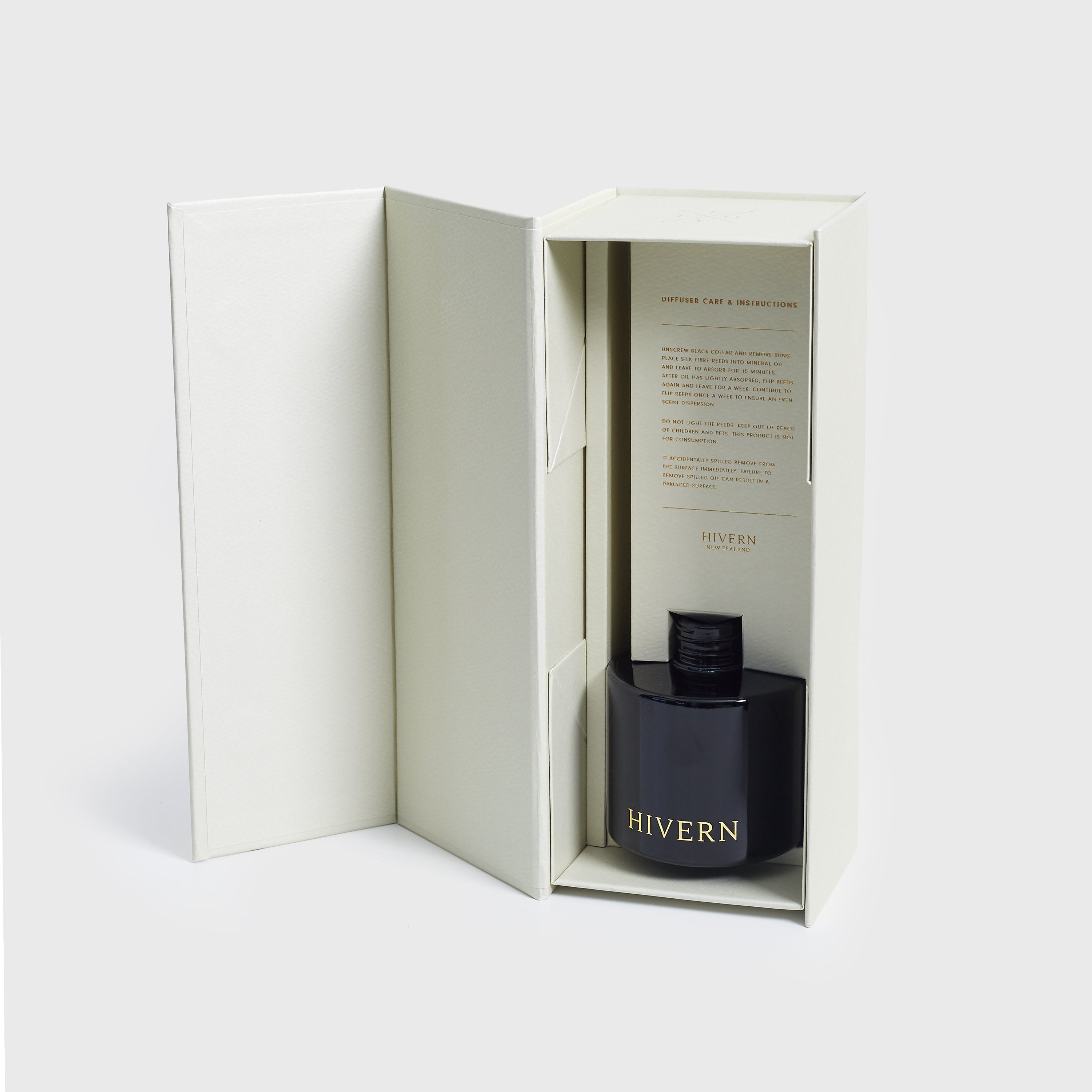 Hivern - Black Orchid & Clove Diffuser