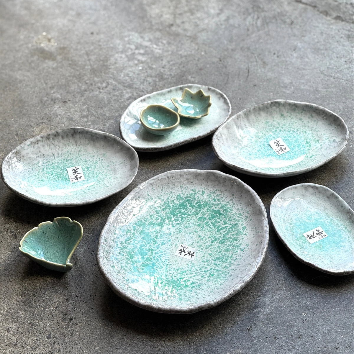 NAIBU - AQUA SPLASH SMALL OLIVE PLATE