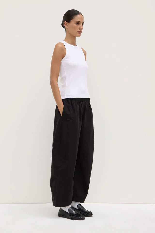 Assembly Label - Lola Barrel Pant - Black