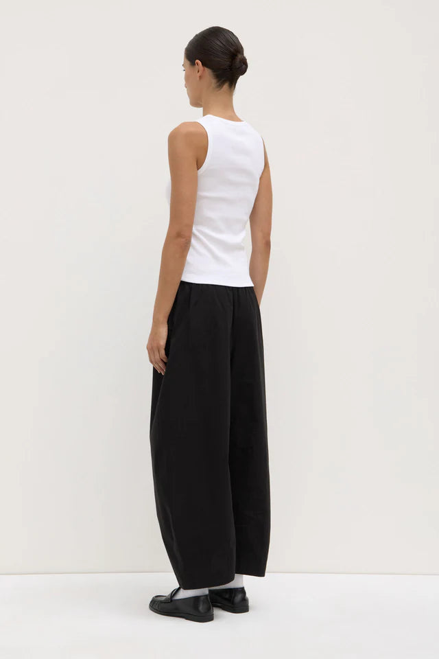 Assembly Label - Lola Barrel Pant - Black