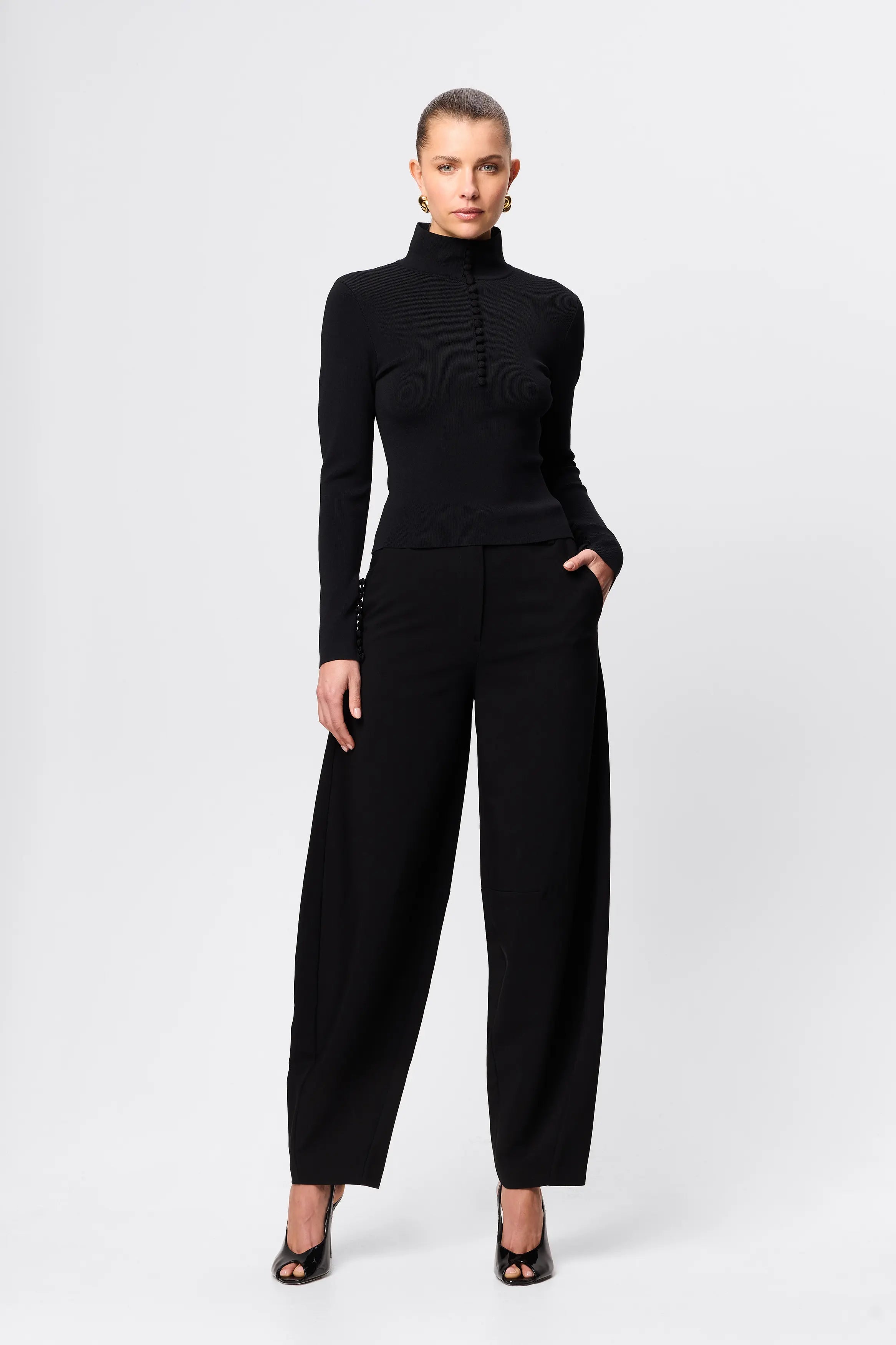 Mossman - Mayfair Long Sleeve Top - Black