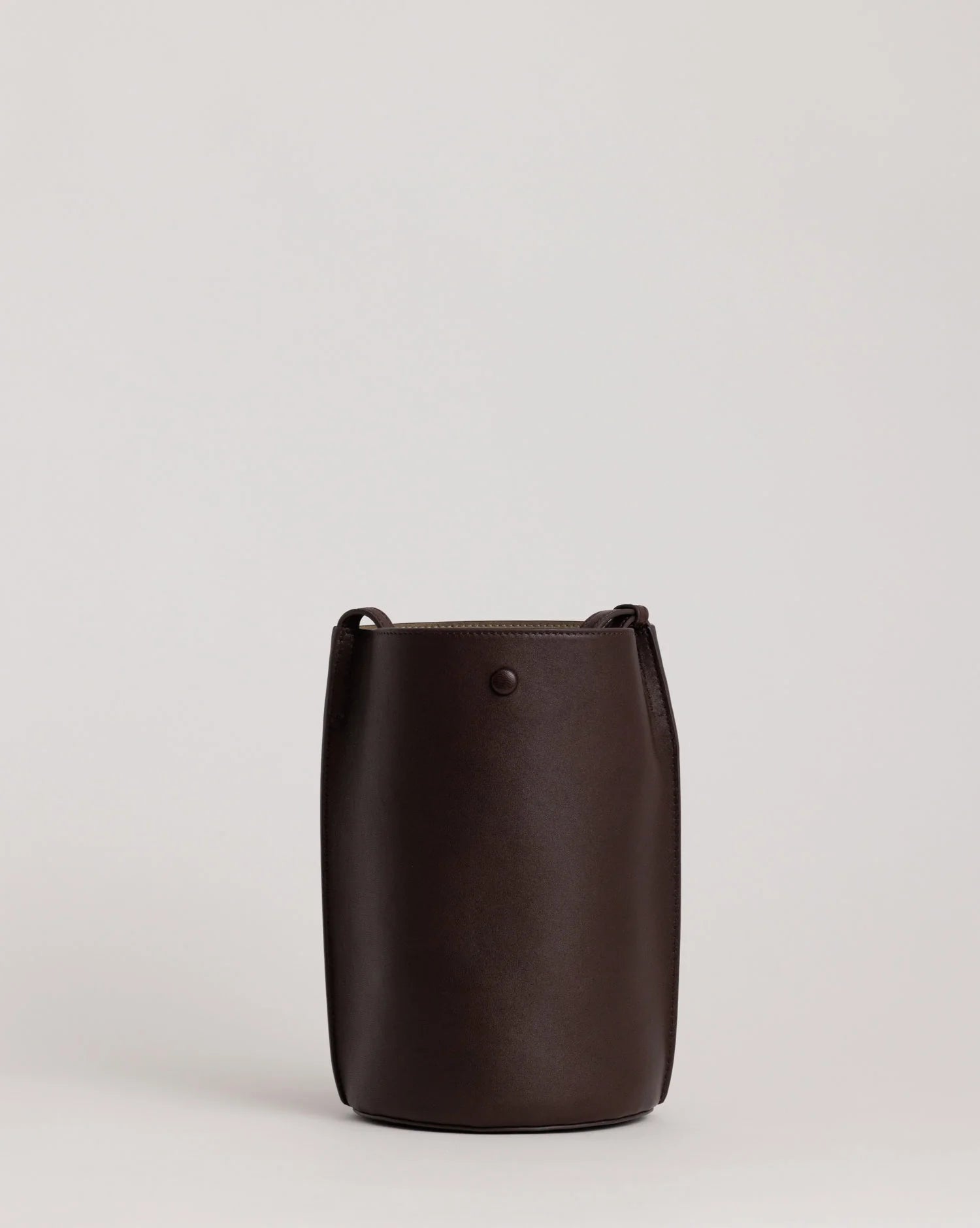 Yu Mei - Phoebe Bucket - Molasses Lambskin