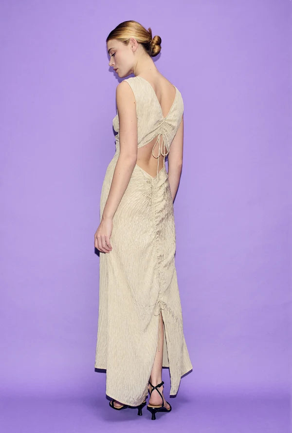 SILK LAUNDRY - CRINKLE PEEK- A-BOO DRESS - HAZELNUT