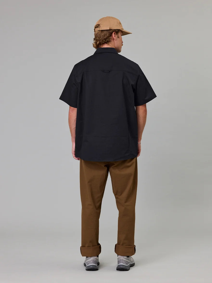 JUST ANOTHER FISHERMAN - LOYALTY SHORT SLEEVE SHIRT - BLACK