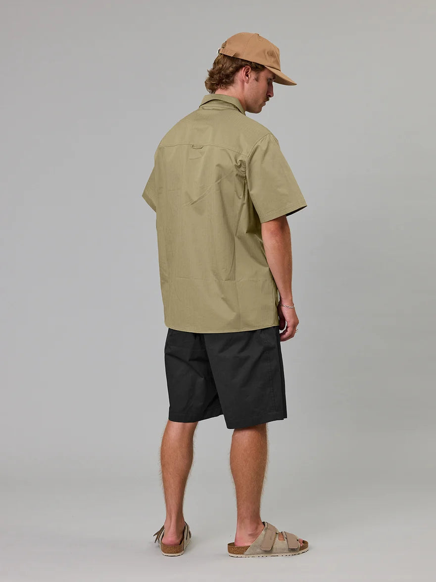 JUST ANOTHER FISHERMAN - LOALTY SHORT SLEEVE SHIRT - LIGHT KHAKI