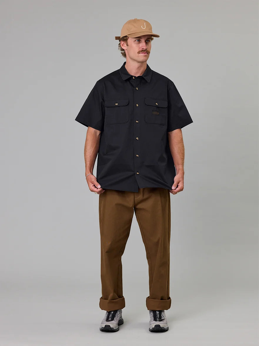 JUST ANOTHER FISHERMAN - LOYALTY SHORT SLEEVE SHIRT - BLACK