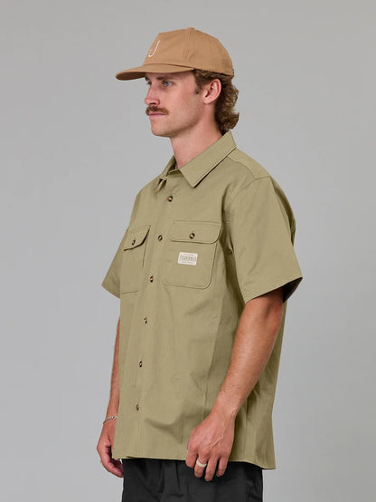 JUST ANOTHER FISHERMAN - LOALTY SHORT SLEEVE SHIRT - LIGHT KHAKI