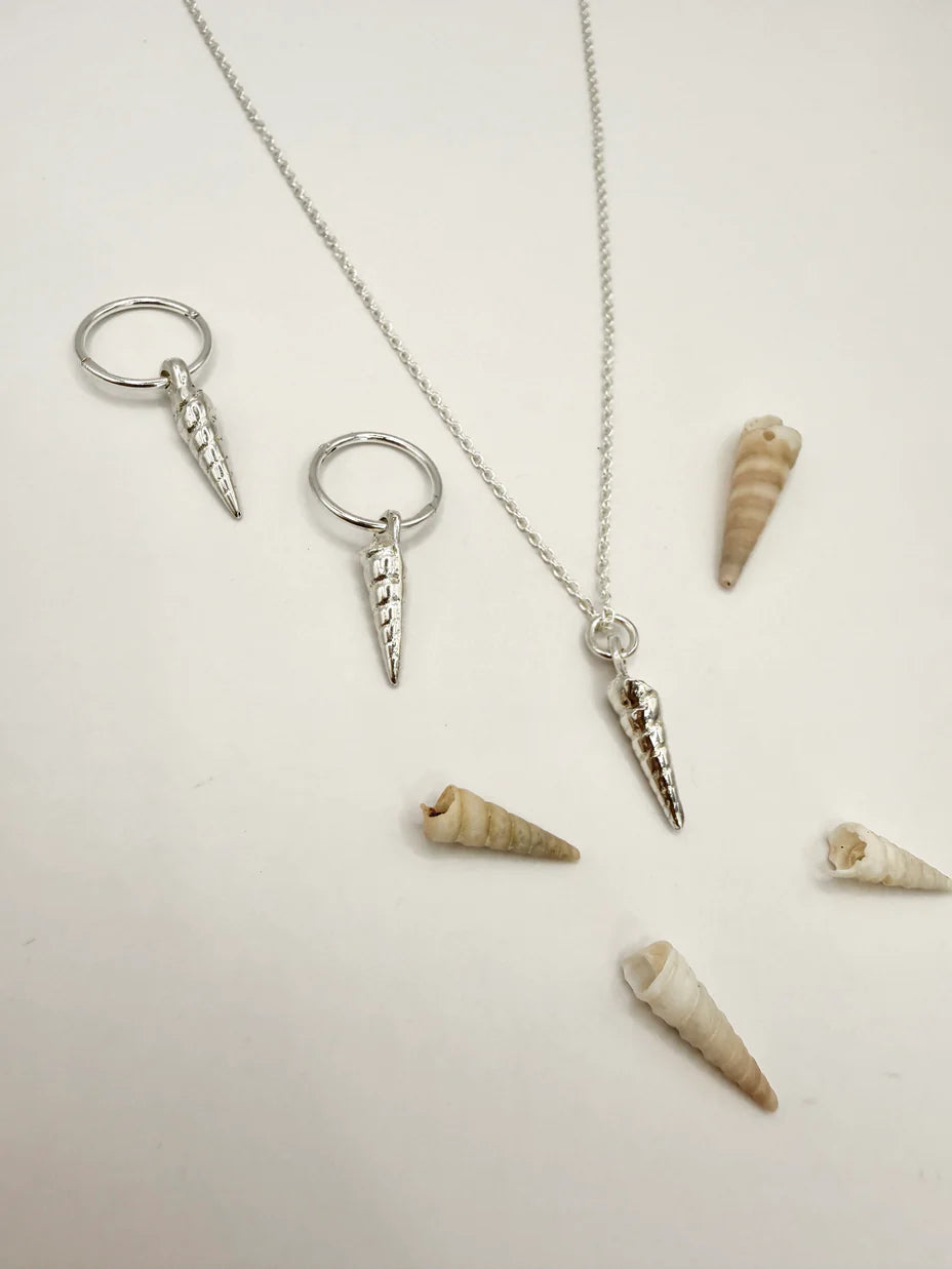 Unicorn Shell Necklace | Petite