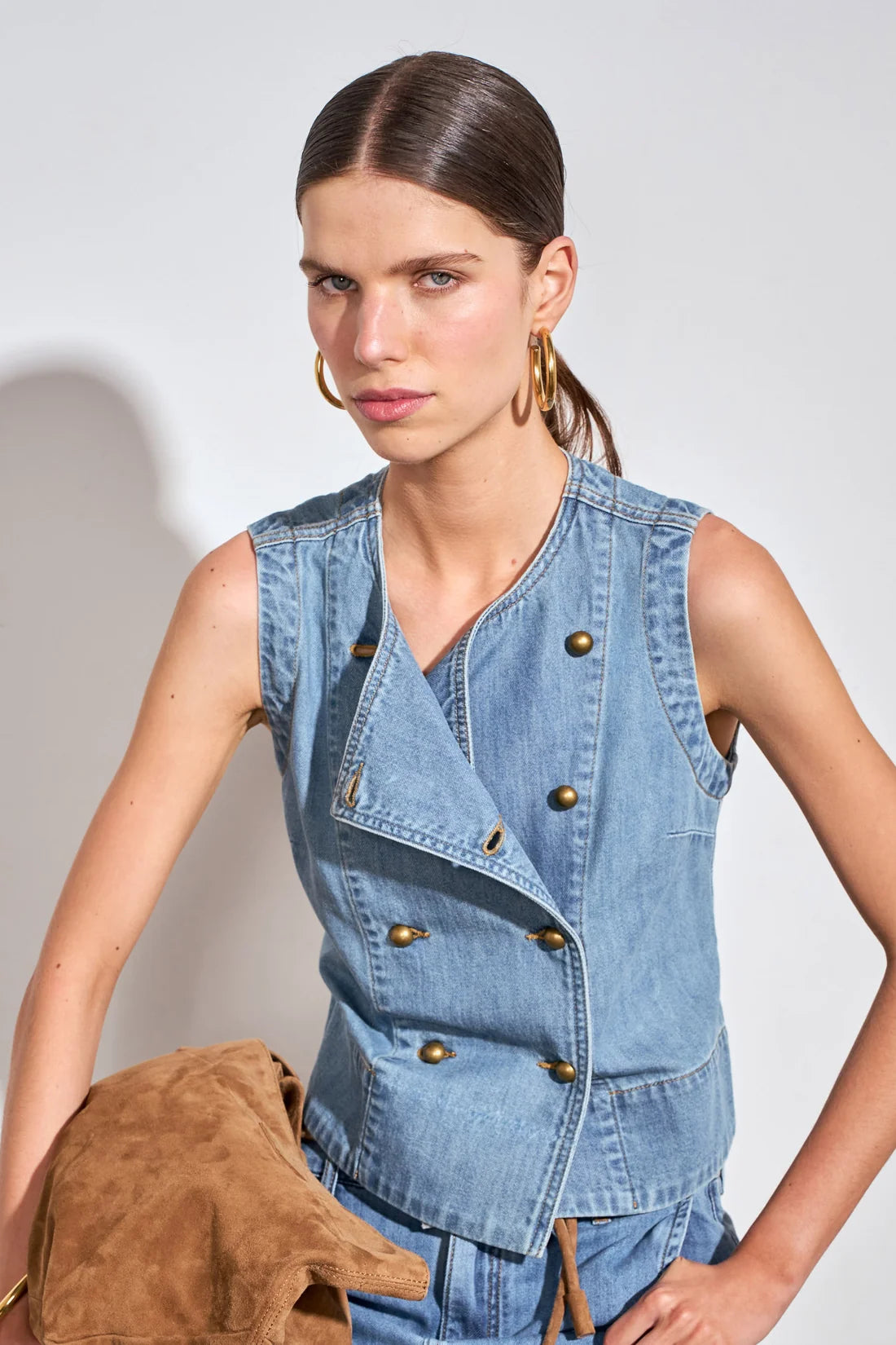 ZOE KRATZMANN - CHARGE VEST - MID WASH DENIM