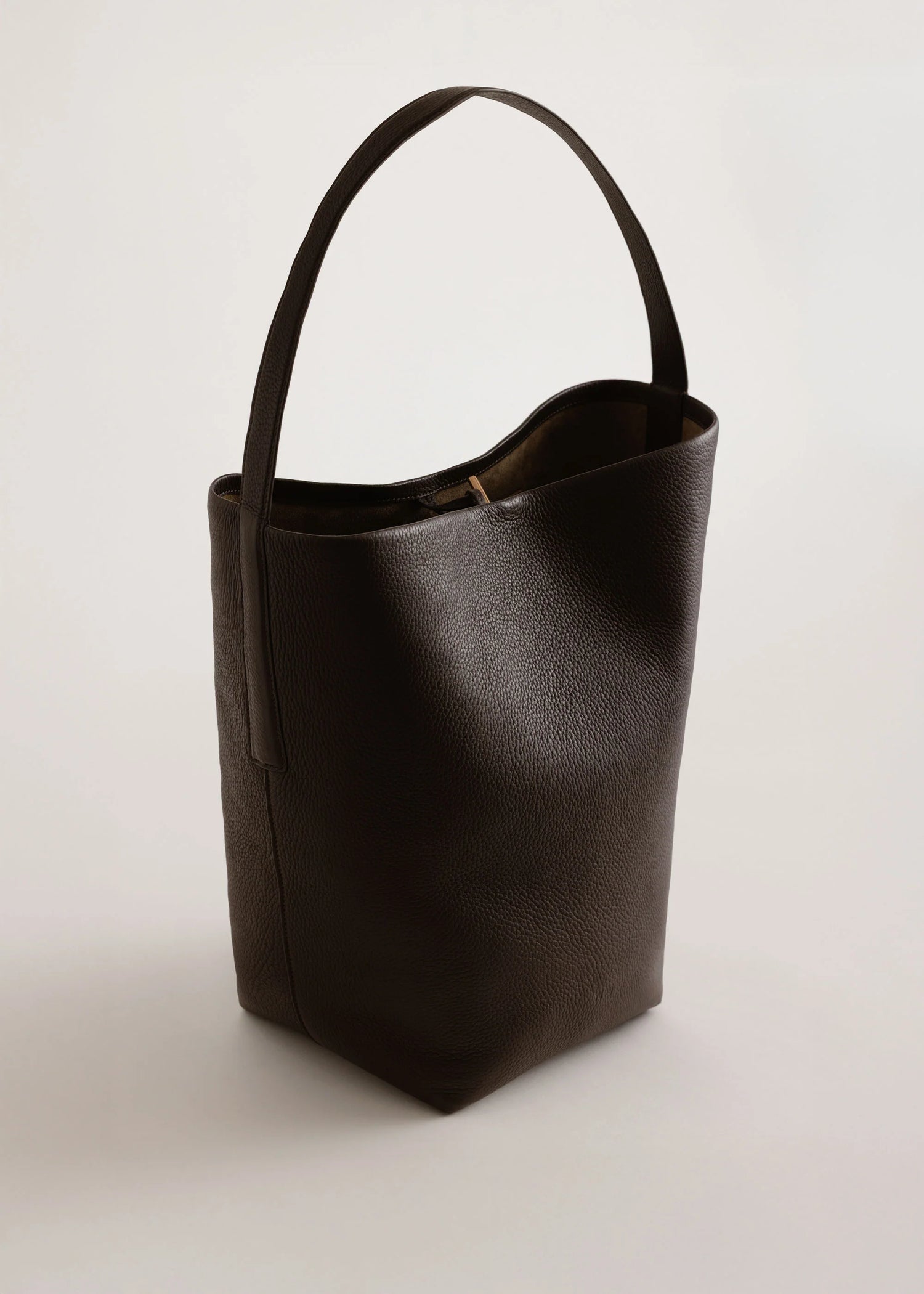Yu Mei - Teresa Tote - Molasses Deer Nappa