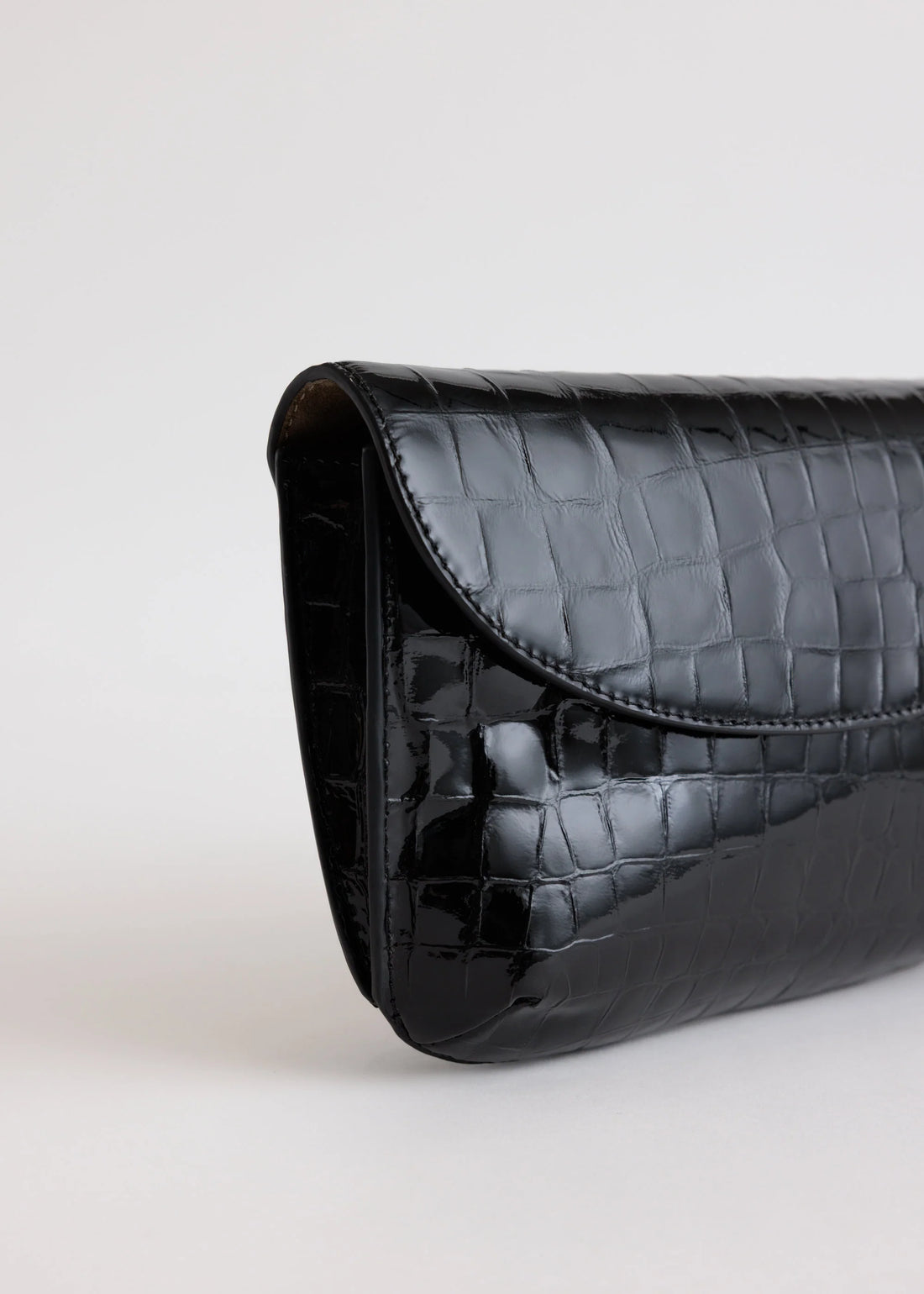 Yu Mei - Keriana Clutch - Black Croc
