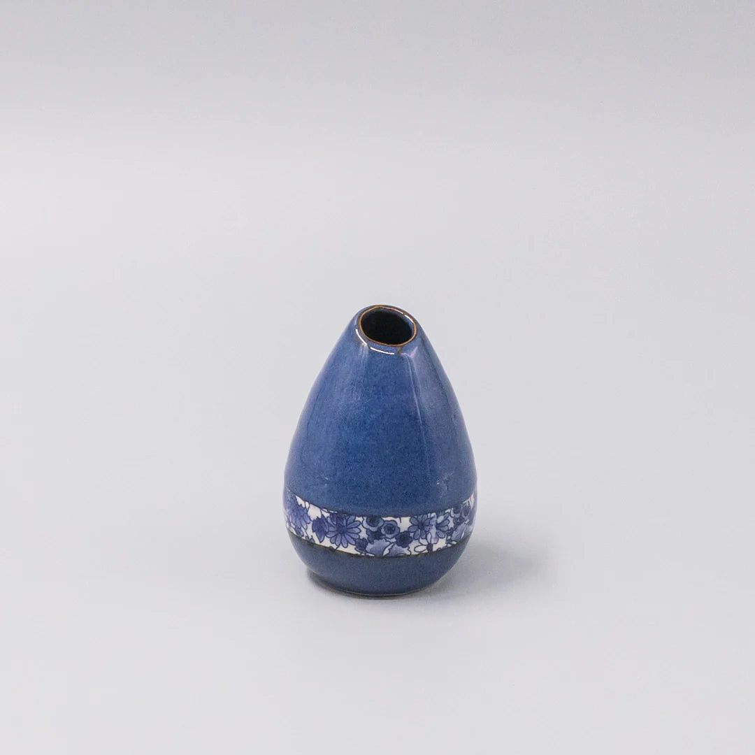 Naibu - Indigo Yuzen Pinecone Vase
