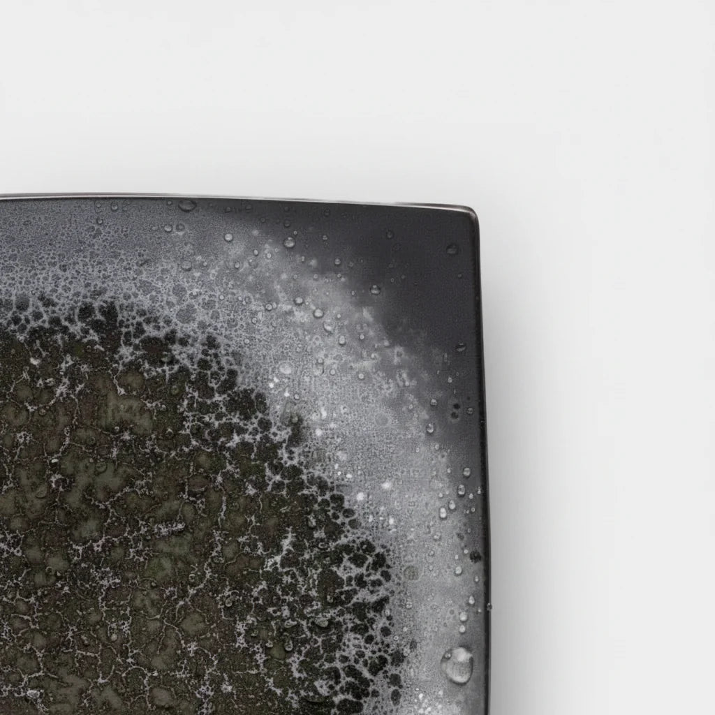 NAIBU - BLACK PEARL SQUARE PLATE