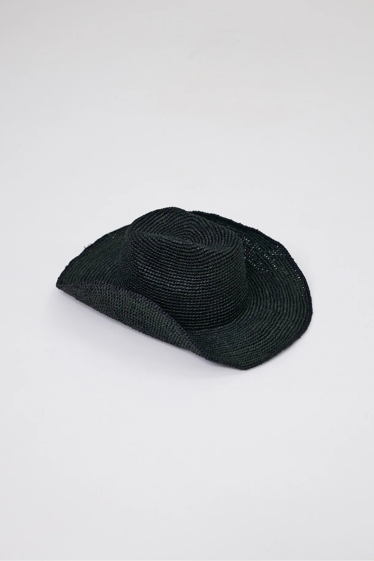 Remain - Sara Hat - Black