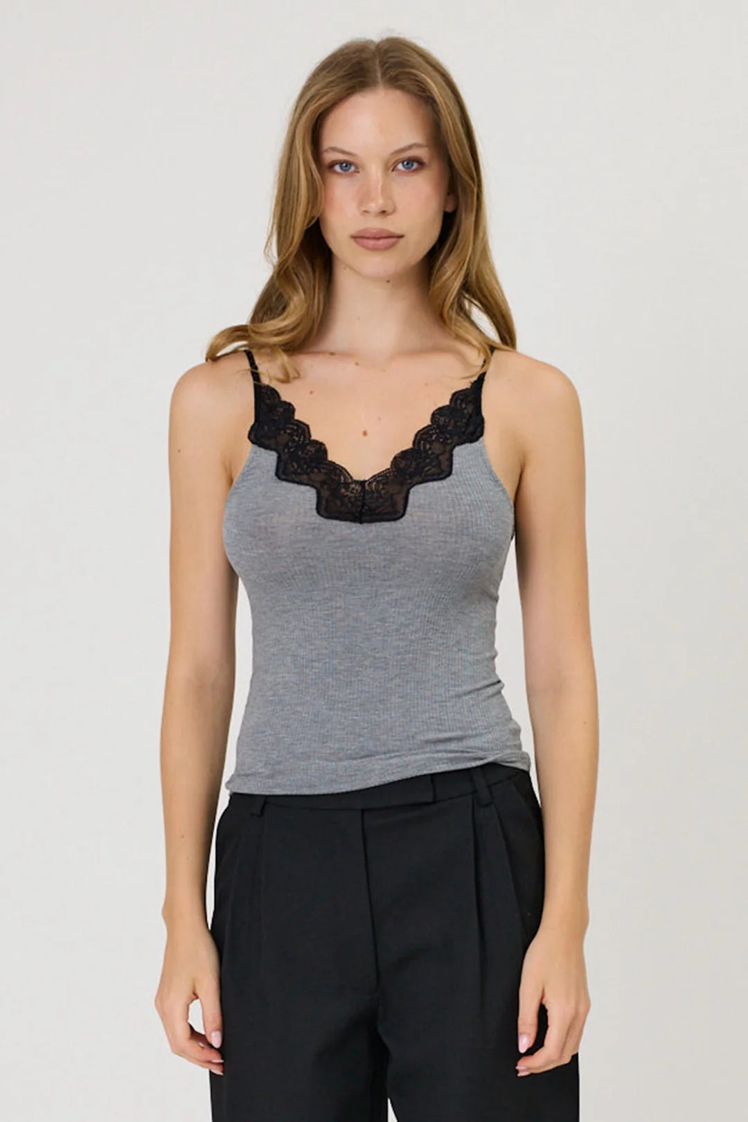 REMAIN - LULU TANK