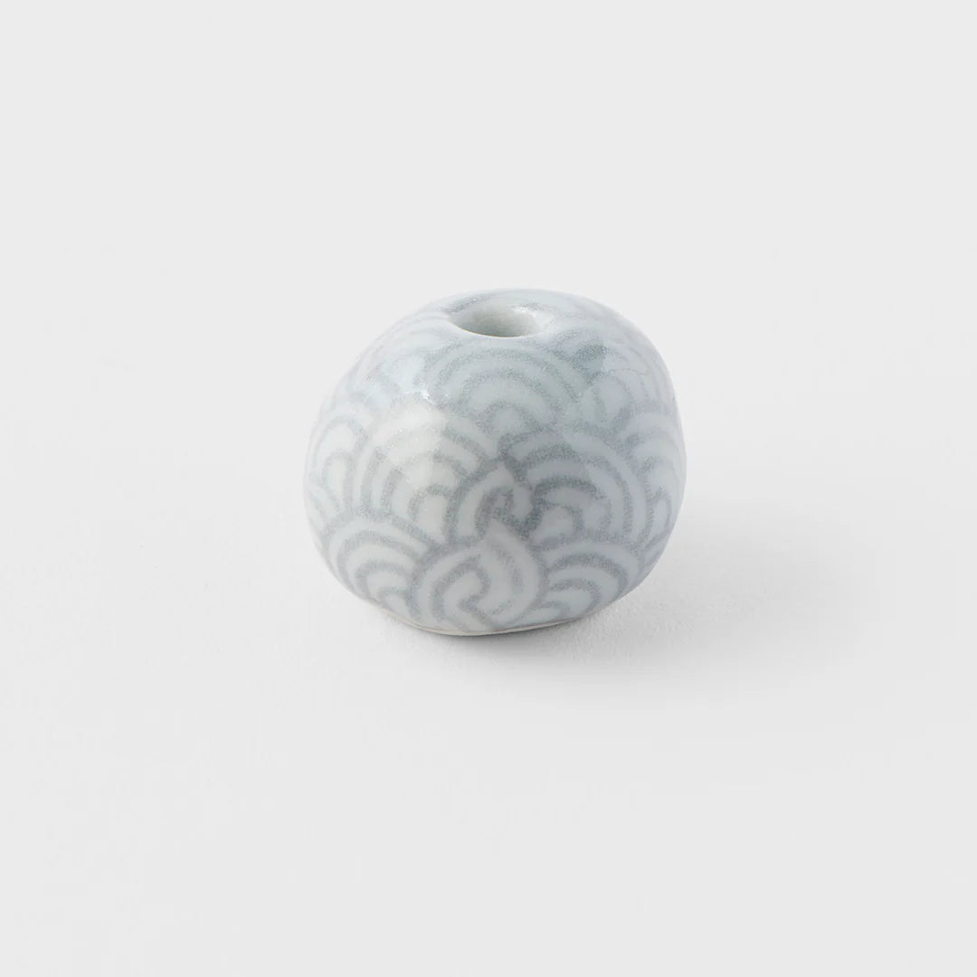 Naibu - Grey Wave Incense Stand