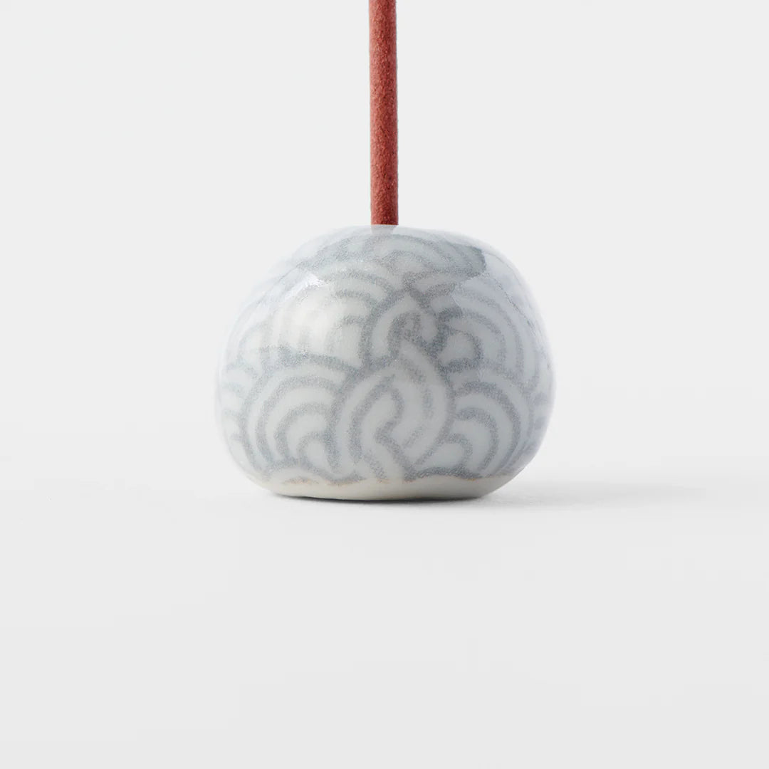 Naibu - Grey Wave Incense Stand