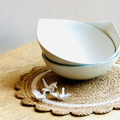 Naibu - Snow Leaf Serving Bowl