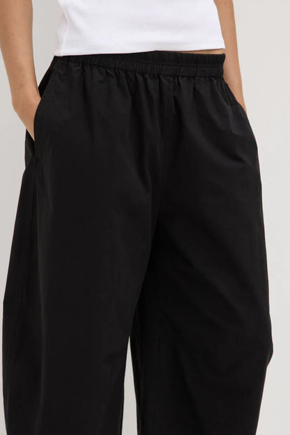 Assembly Label - Lola Barrel Pant - Black