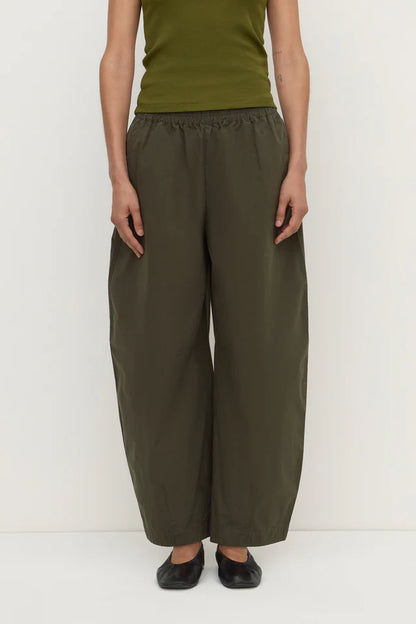 Assembly Barrel Pant - Dark Military