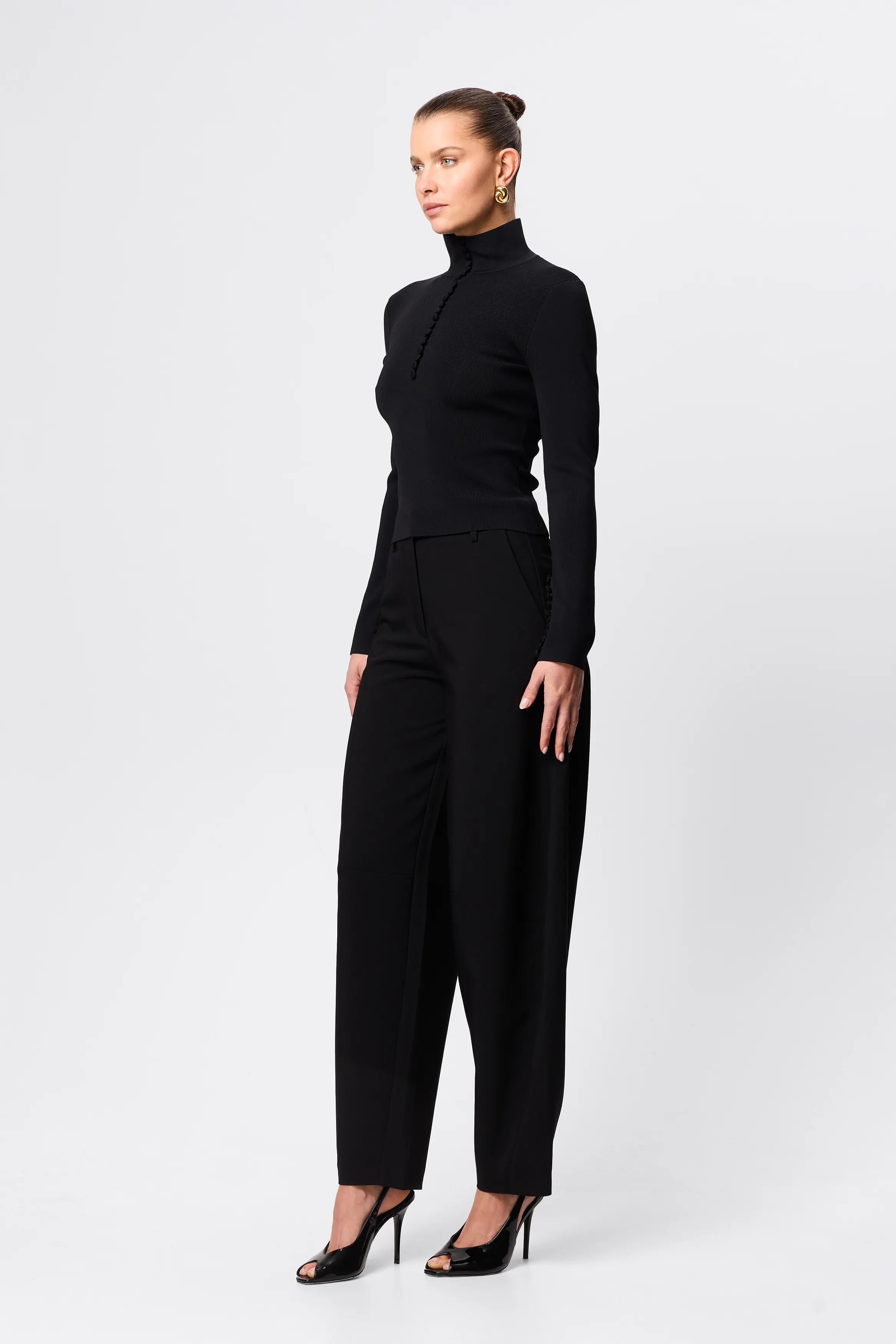 Mossman - Mayfair Long Sleeve Top - Black