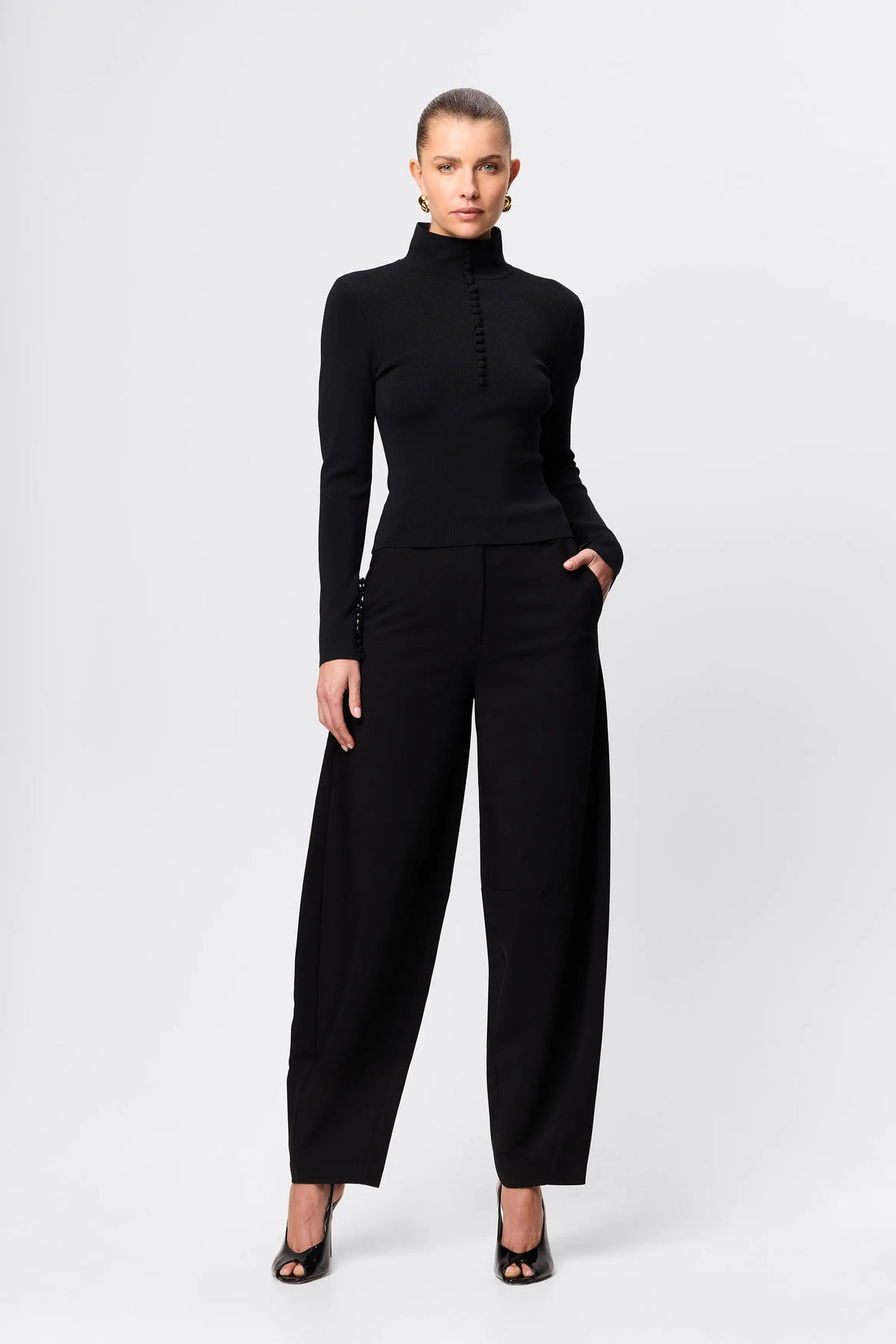 Mossman - Mayfair Long Sleeve Top - Black