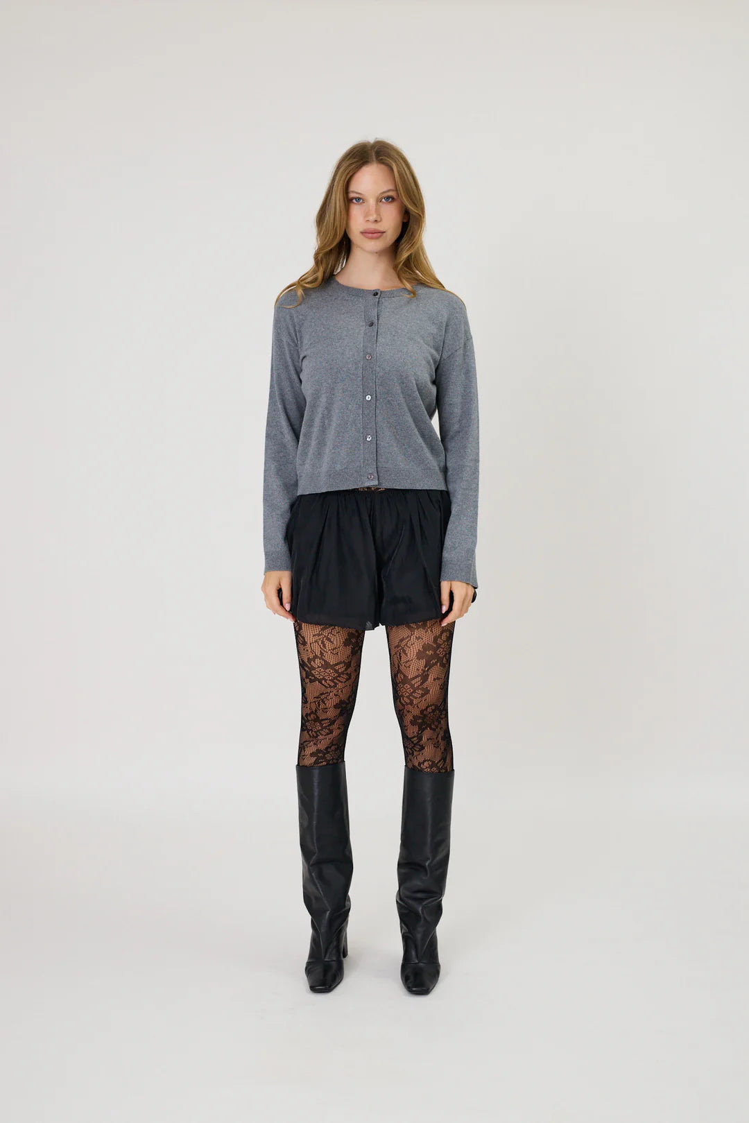 Remain - Kaya Cardi - Smoke