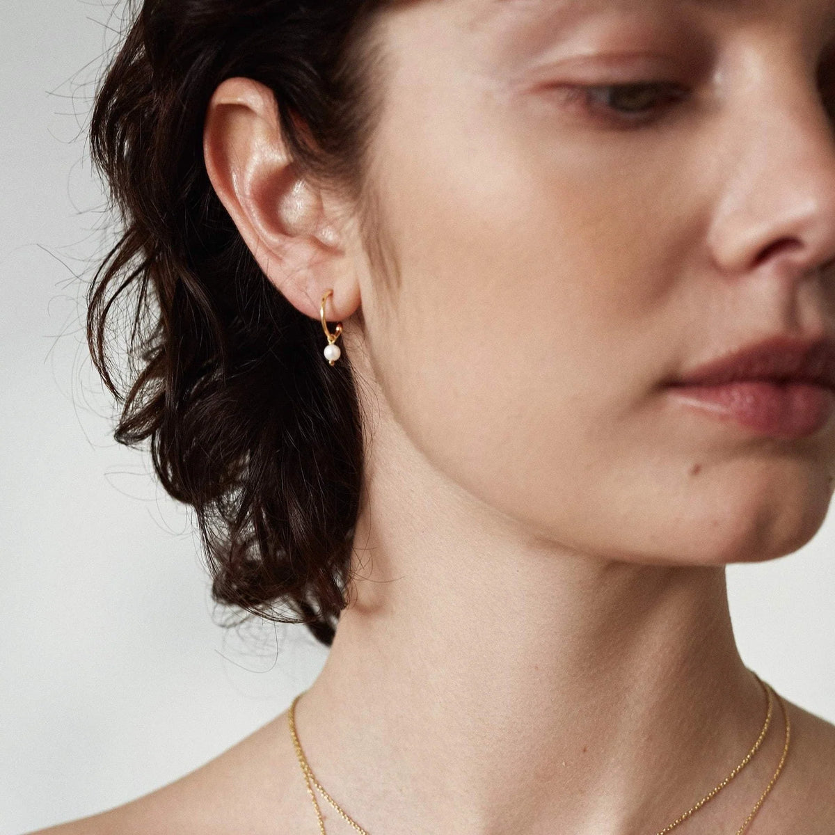 SILK &amp; STEEL - MINI PEARL HOOPS