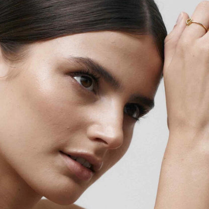 Silk &amp; Steel - Superfine Cutout Heart Ring