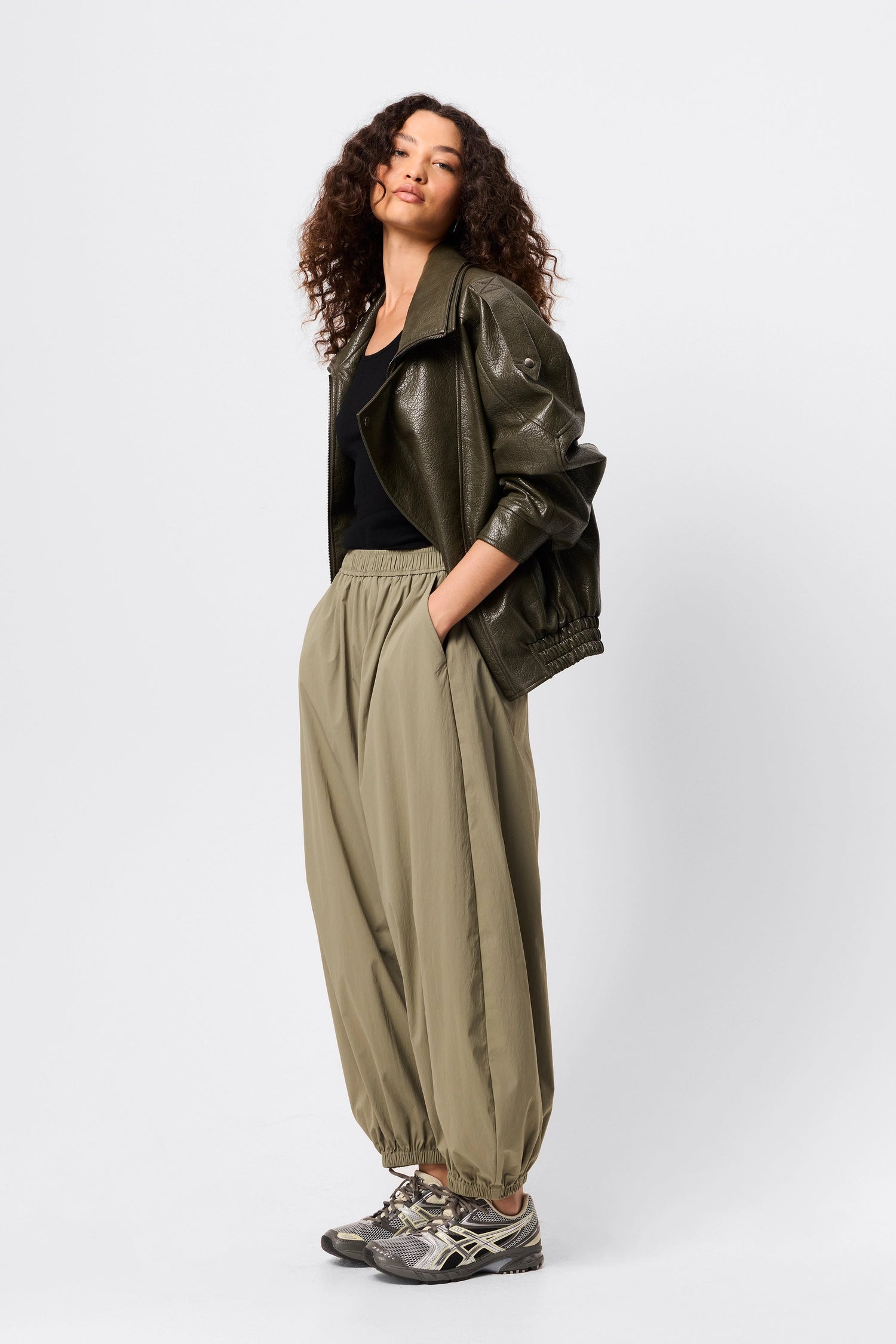 Mossman - Saxon Oversize Bomber - olive