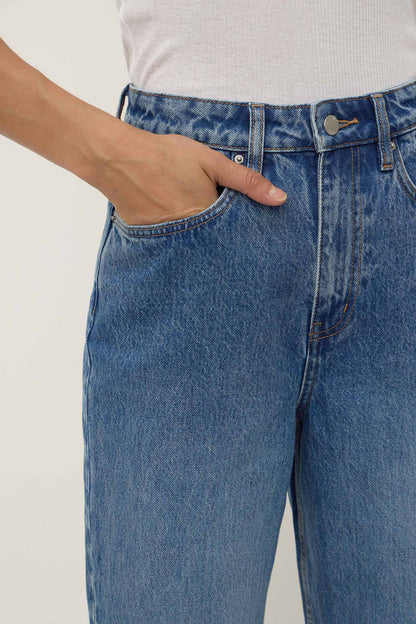 Assembly Label - Vintage Straight Jean - Classic Blue