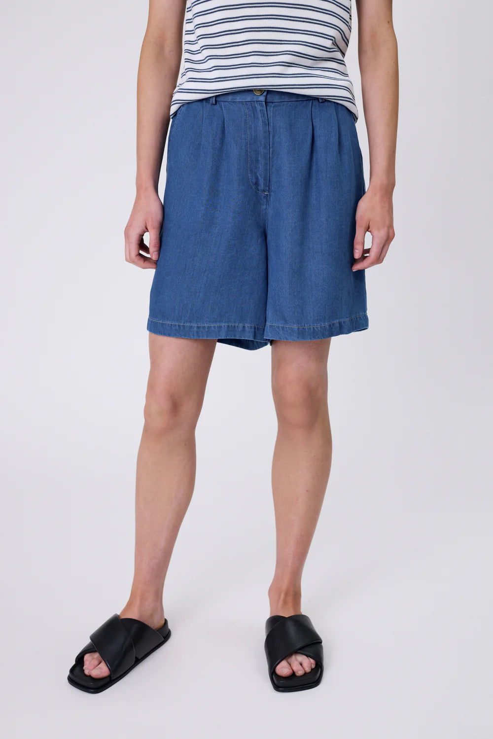 Marlow - Vista Bermuda Short - Mid Wash