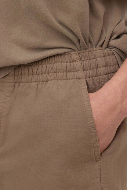 ASSEMBLY LABEL - WALLACE RIPSTOP SHORT - DARK SAND