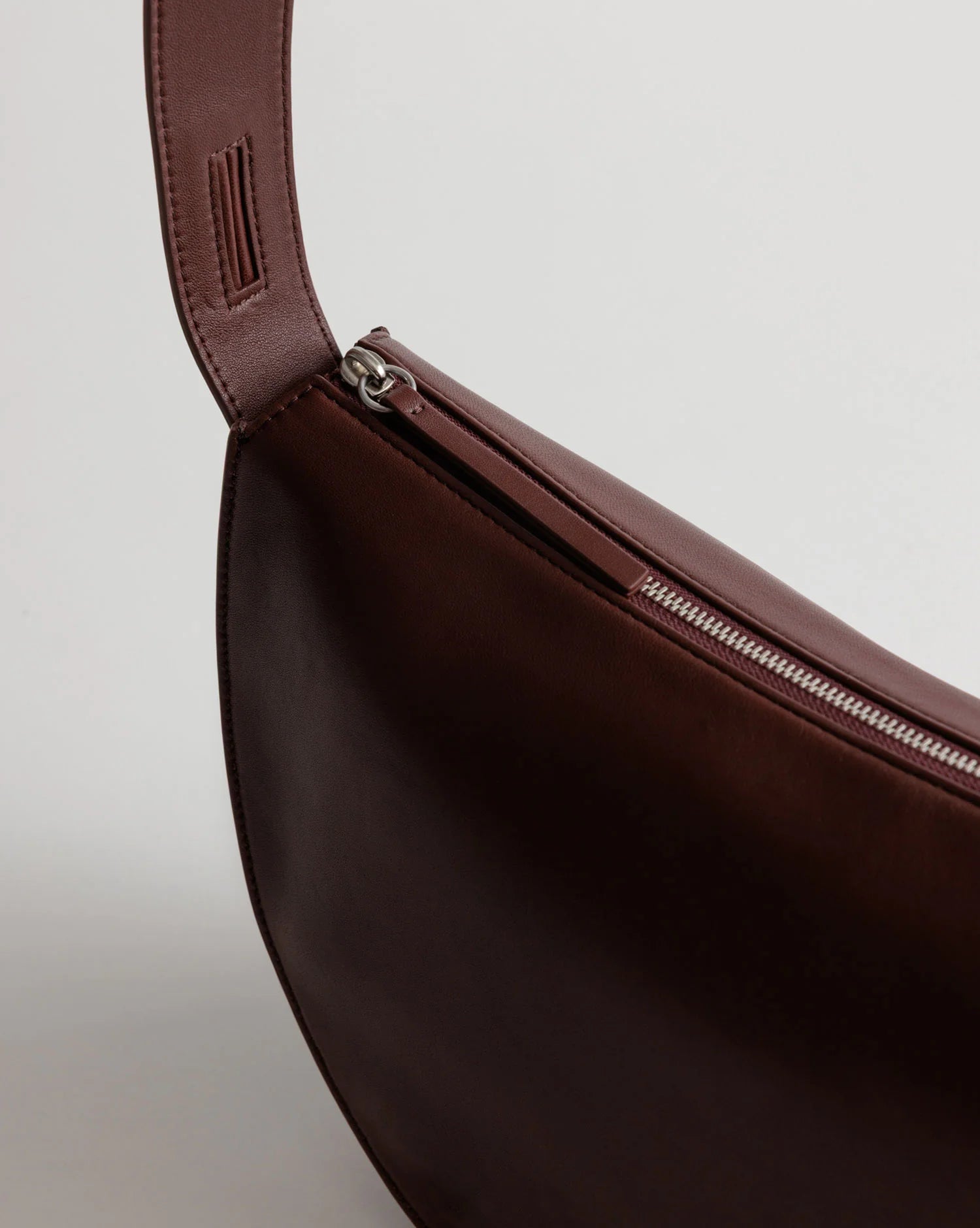 Yu Mei - Antonia Bag - Ox Lambskin
