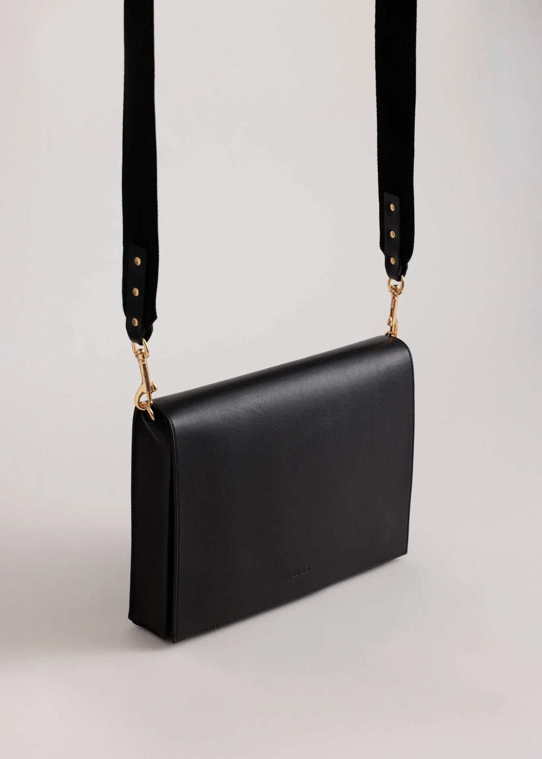 Yu Mei - Bolton Laptop Folio - Black Deer Nappa
