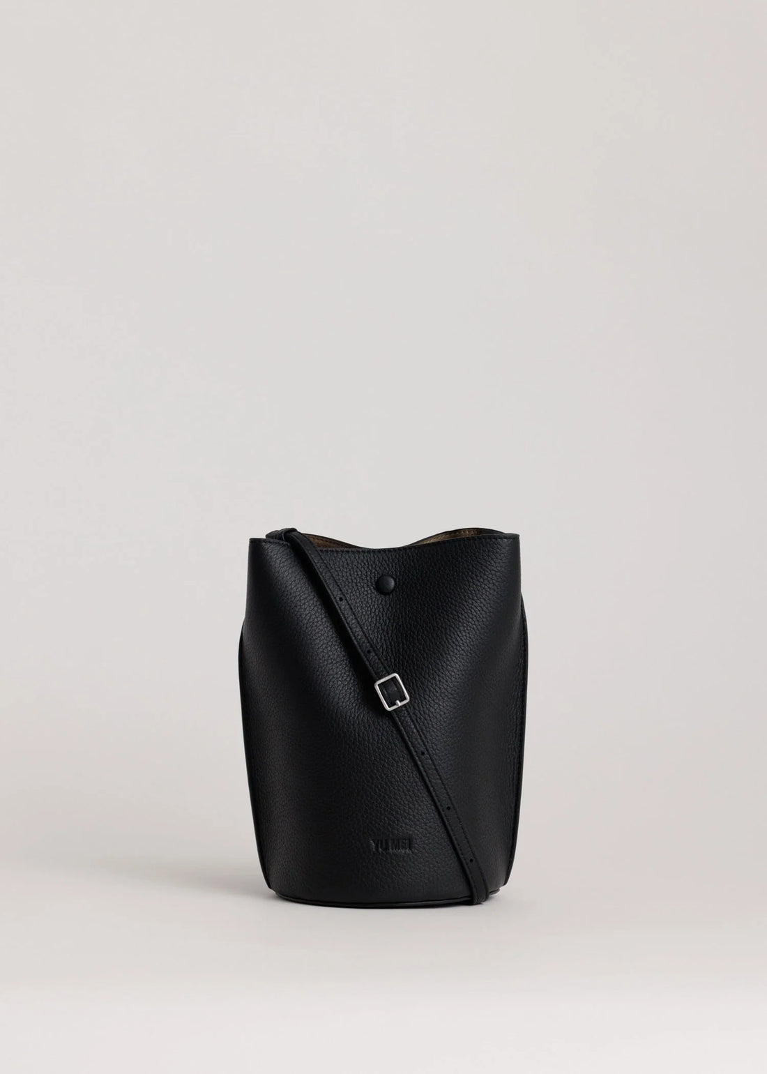 Yu Mei - Phoebe Bucket Bag - Black Deer Nappa