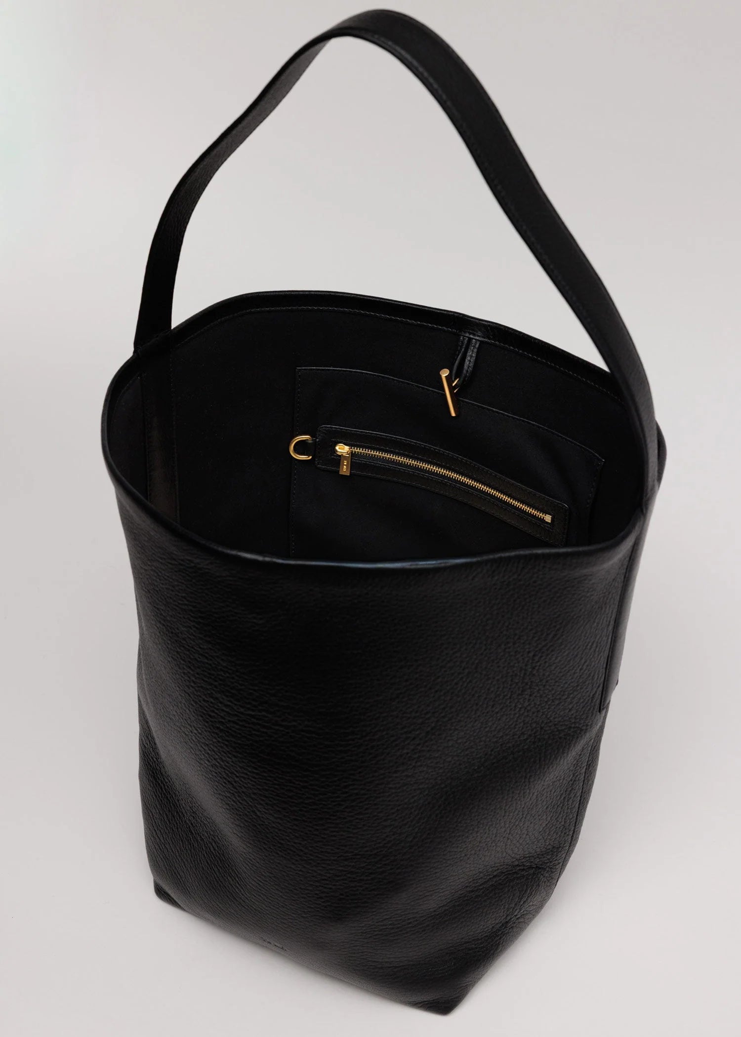 Yu Mei - Teresa Tote - Black Deer Nappa