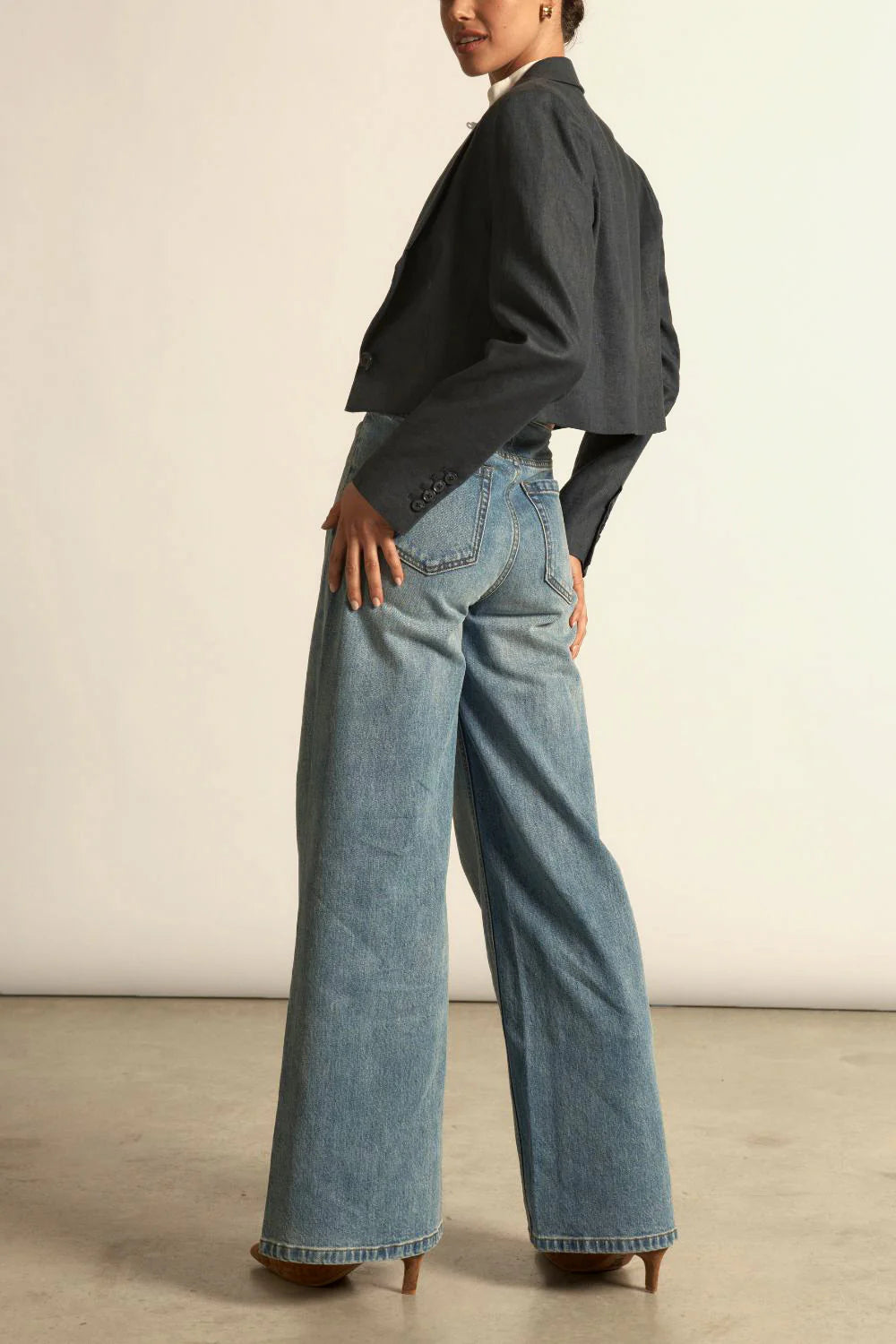 Zoe Kratzmann - Aura Jean - Mid Denim