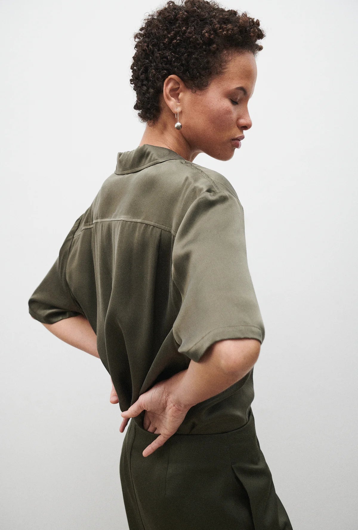 Silk Laundry - SHORT SLEEVE BOYFRIEND SHIRT 2.0 PINE