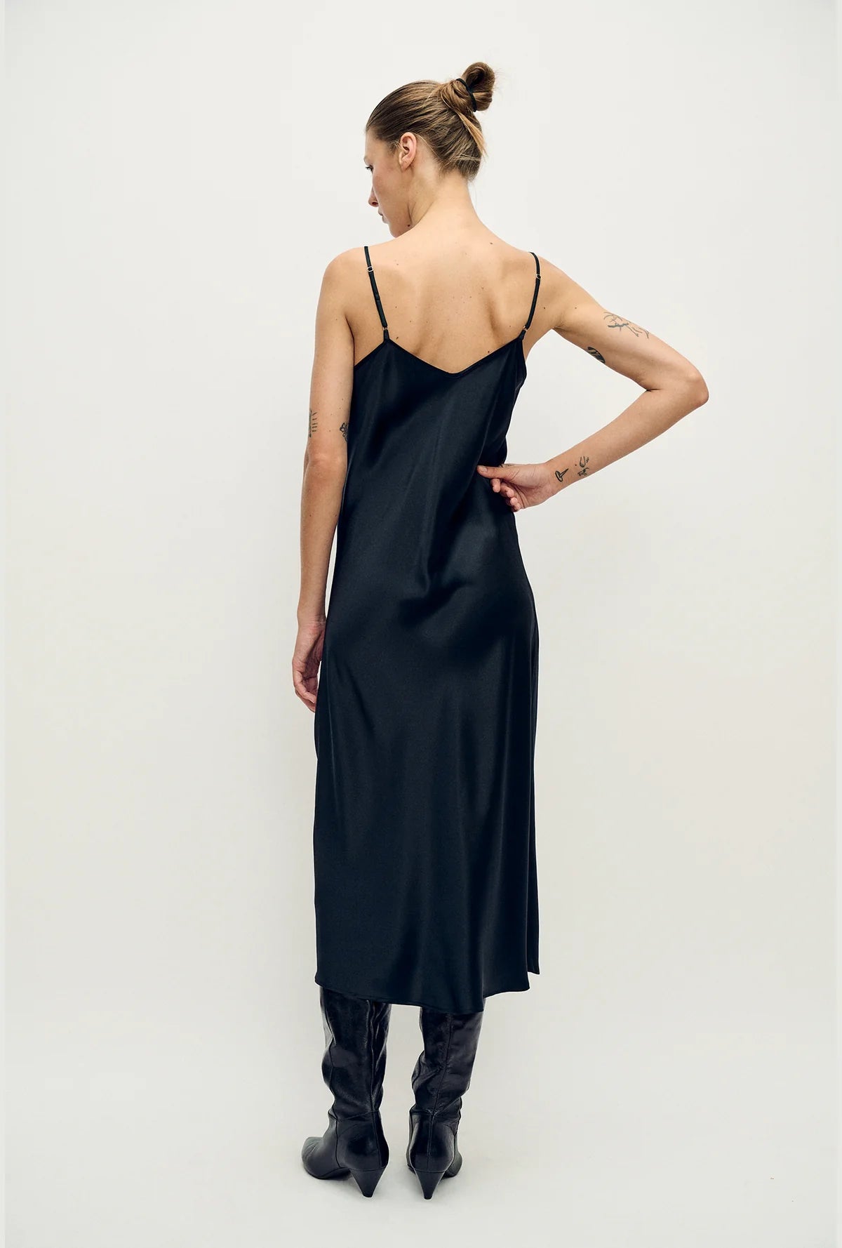 Silk Laundry - 90&