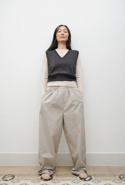 Silk Laundry - V-Neck Sweater Vest - Granite Melange