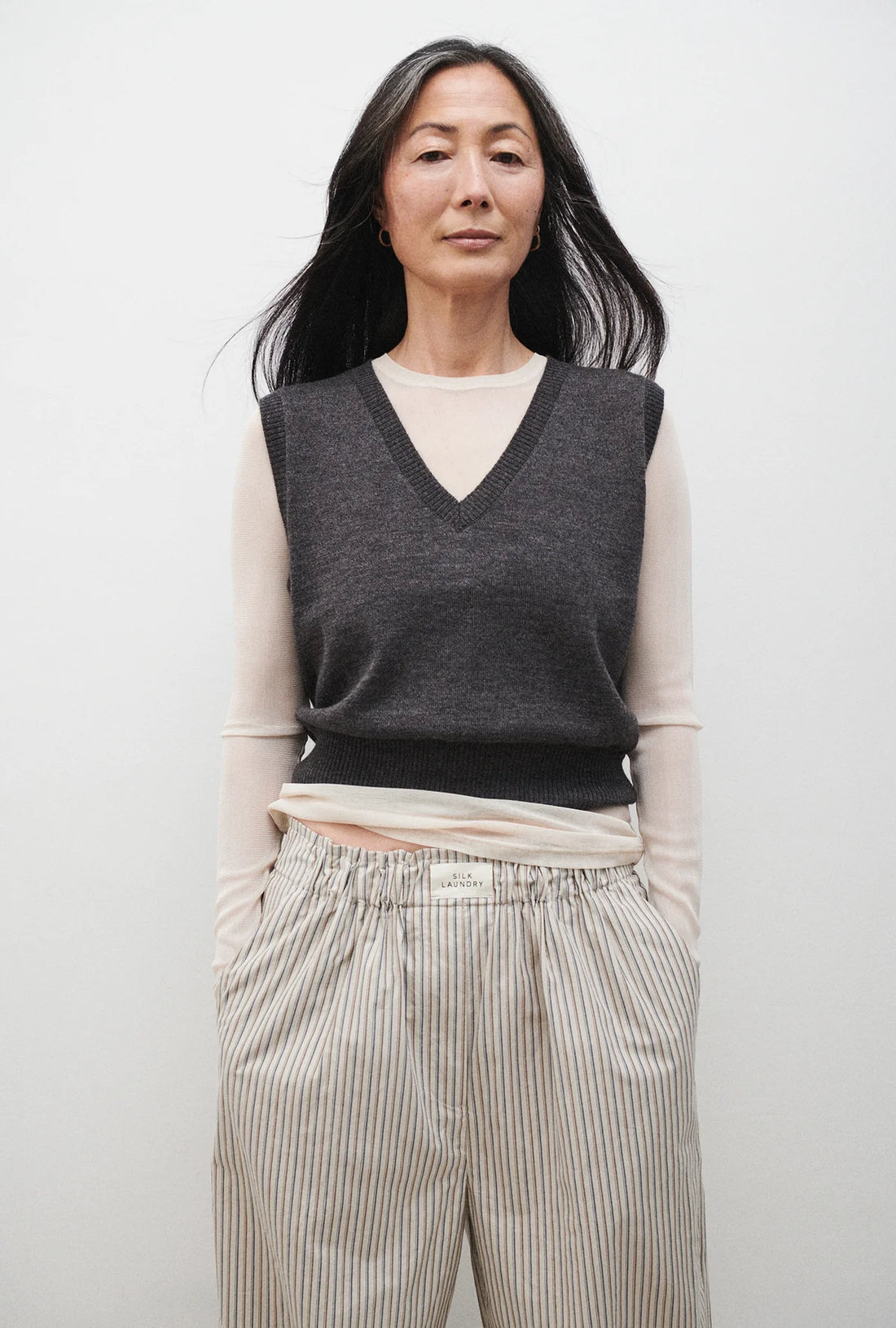 Silk Laundry - V-Neck Sweater Vest - Granite Melange
