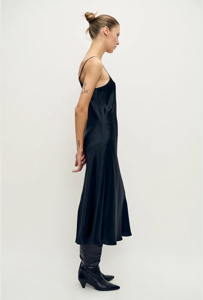 Silk Laundry - 90&