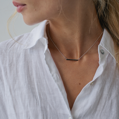 SOPHIE - BAR NECKLACE - GOLD