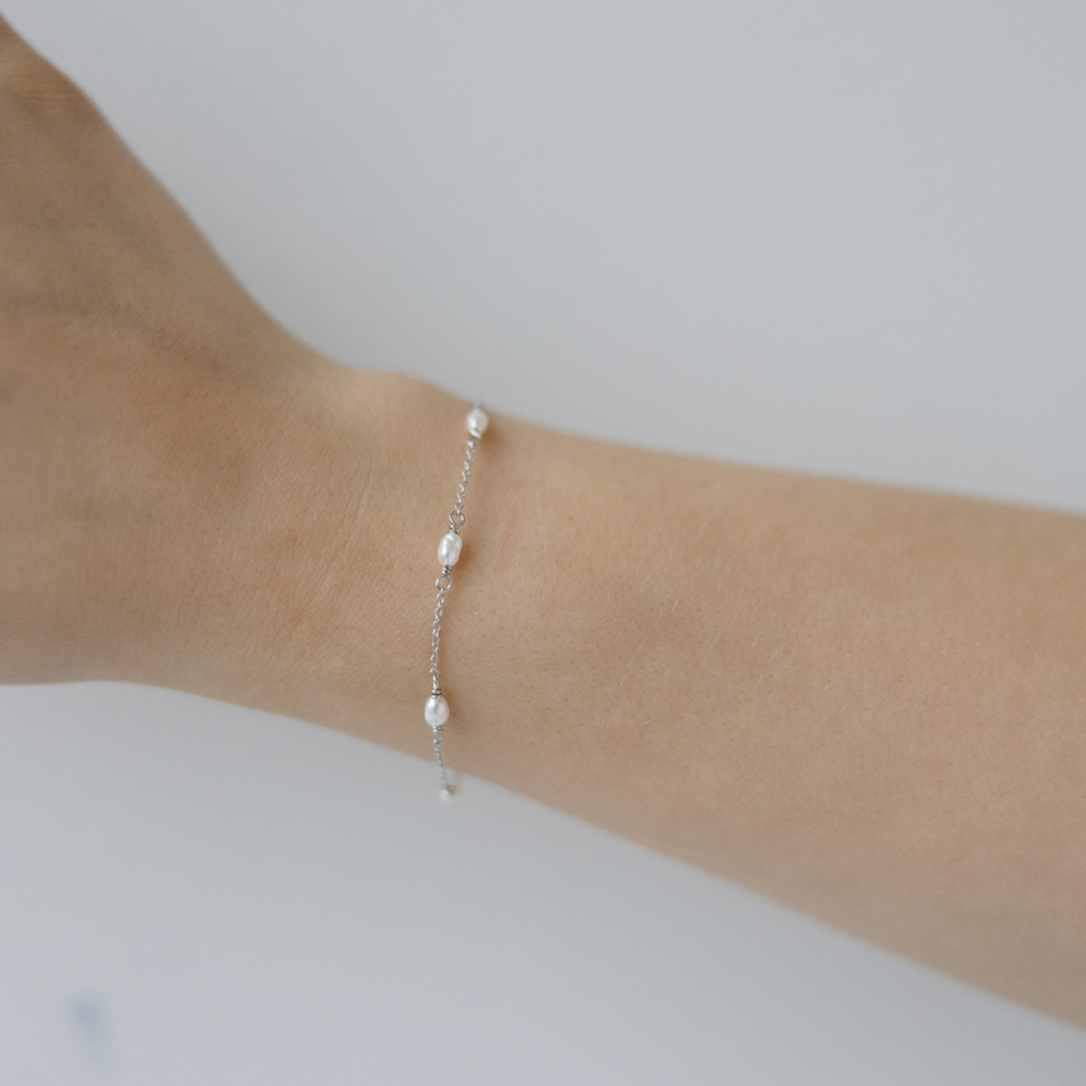 Sophie - Pop of Pearls Bracelet