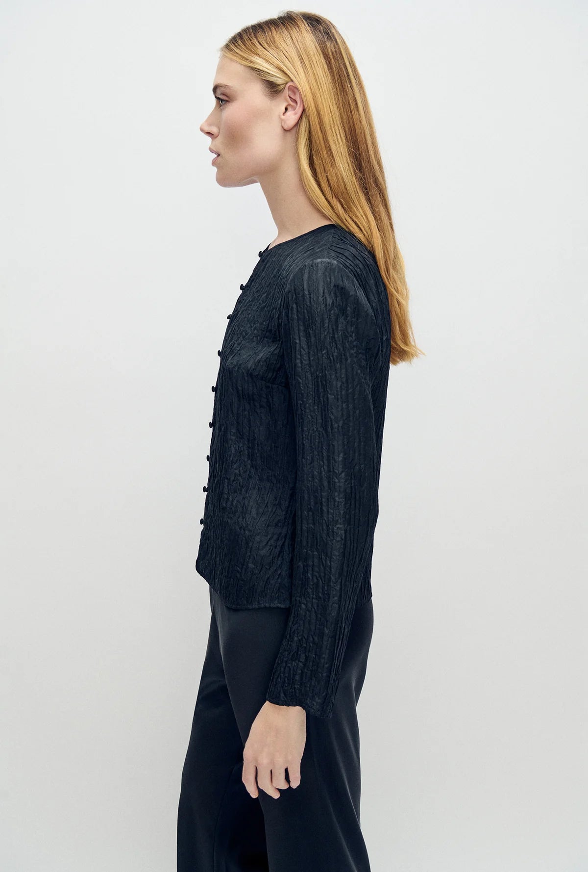 Silk Laundry - Crinkle Long Sleeve Top - Black