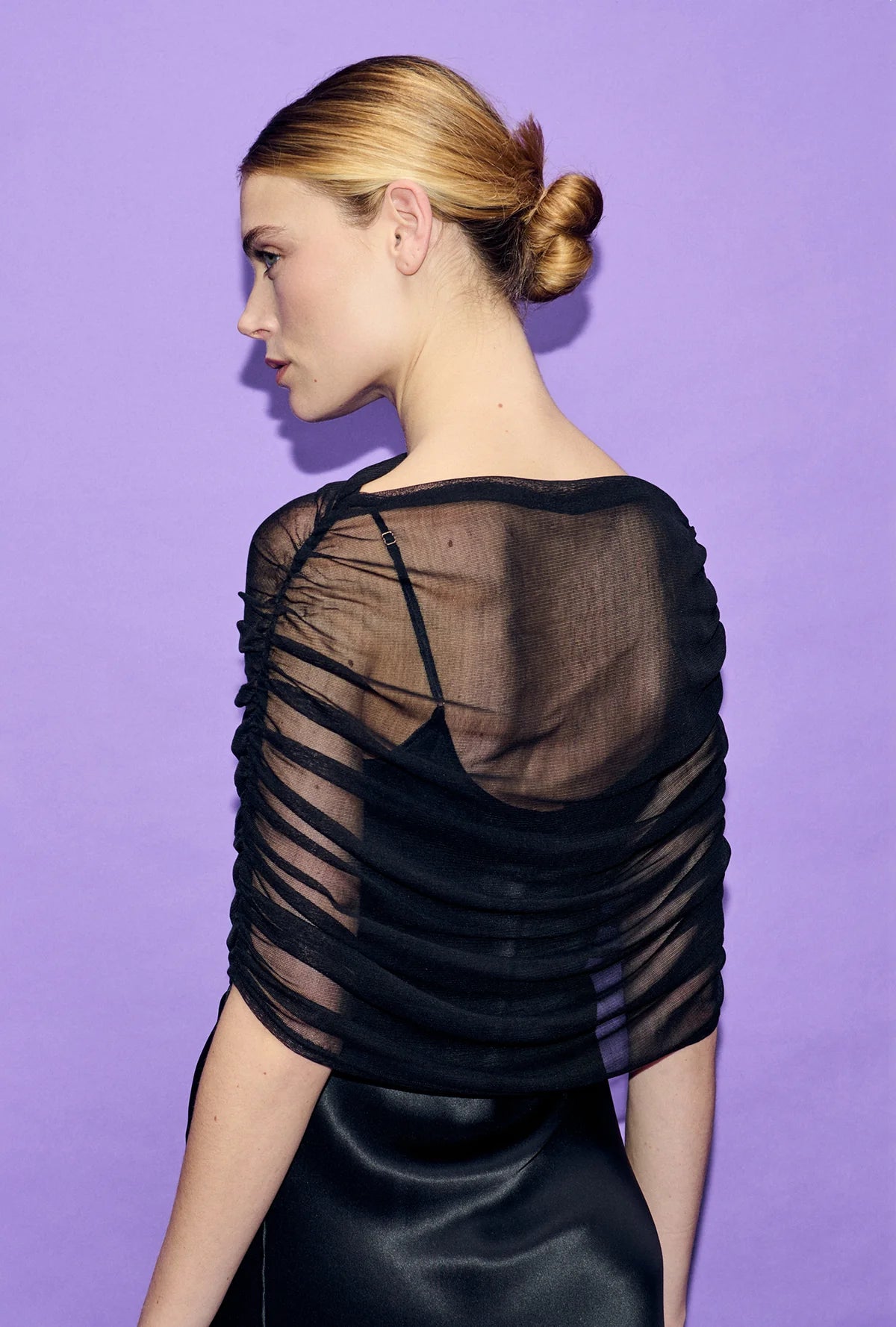 Silk Laundry - Mesh Cape - Black